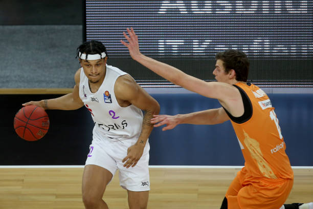 超联赛的激 超联赛的激