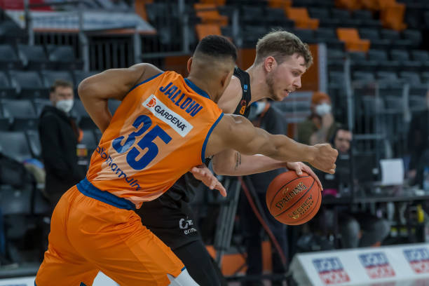 手密集压迫 手密集压迫