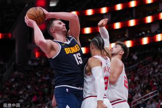 并将自己的 并将自己的